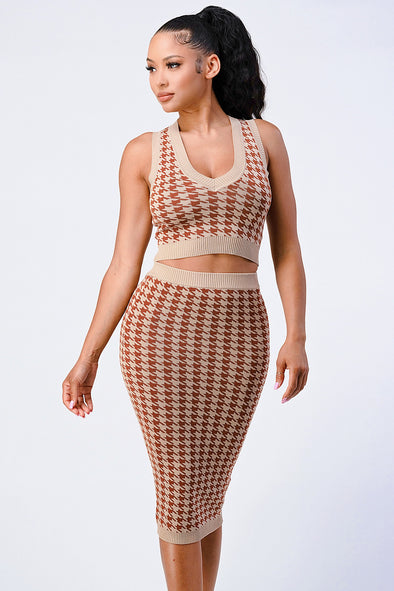 Chestnut Houndstooth Knit Top & Skirt Set from www.adorastar.com. Features a sleeveless crop top and a midi skirt.